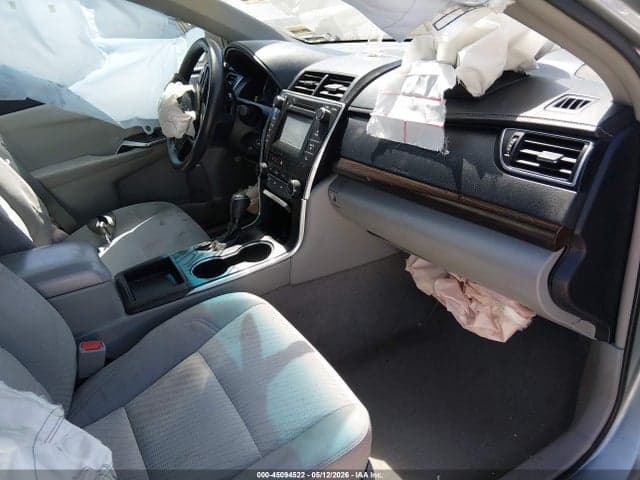 2017 TOYOTA CAMRY LE 5