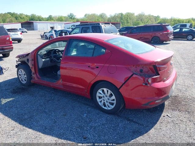 2019 HYUNDAI ELANTRA SE 3
