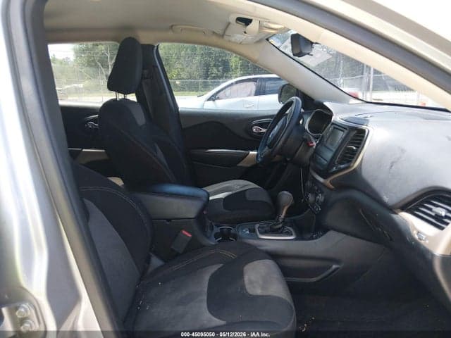 2018 JEEP CHEROKEE LATITUDE FWD 6