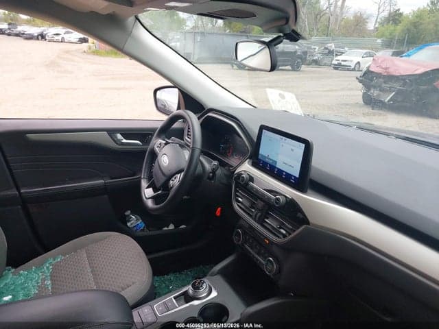 2021 FORD ESCAPE SE 5