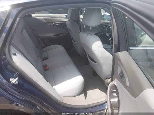 2017 CHEVROLET MALIBU 1LT 8