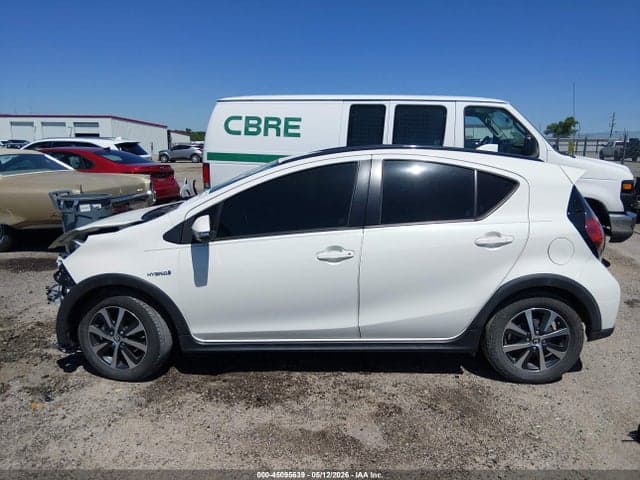 2018 TOYOTA PRIUS C ONE 15