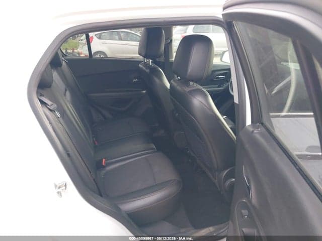 2019 CHEVROLET TRAX LT 8