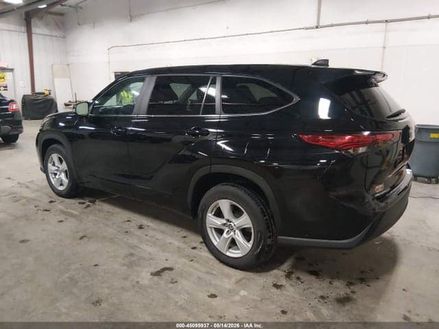 2023 TOYOTA HIGHLANDER LE 3
