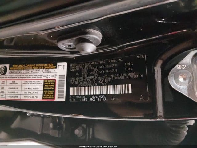 2023 TOYOTA HIGHLANDER LE 9