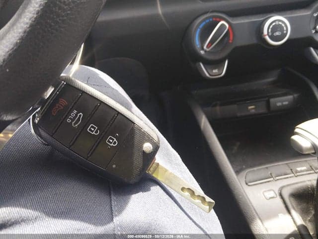 2021 KIA RIO S 11