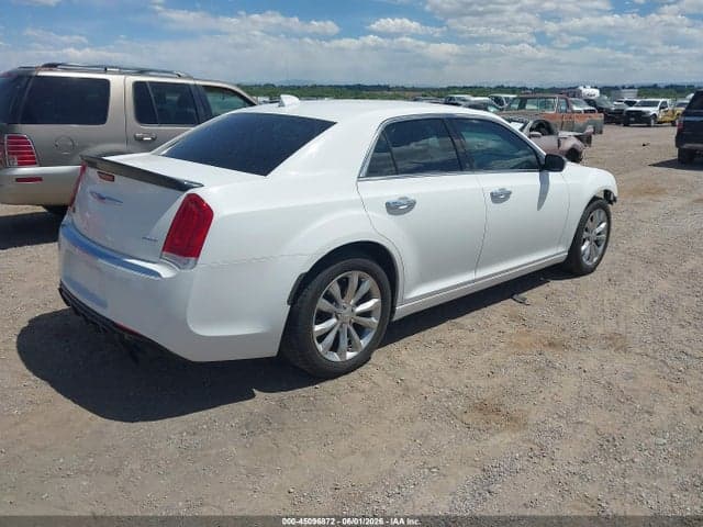 2019 CHRYSLER 300 LIMITED AWD 4