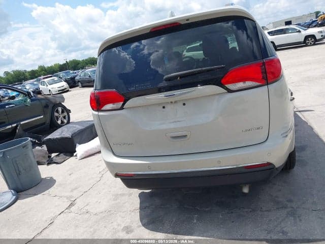 2017 CHRYSLER PACIFICA LIMITED 16