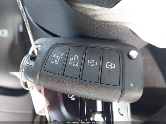 2025 HYUNDAI ELANTRA SE 11
