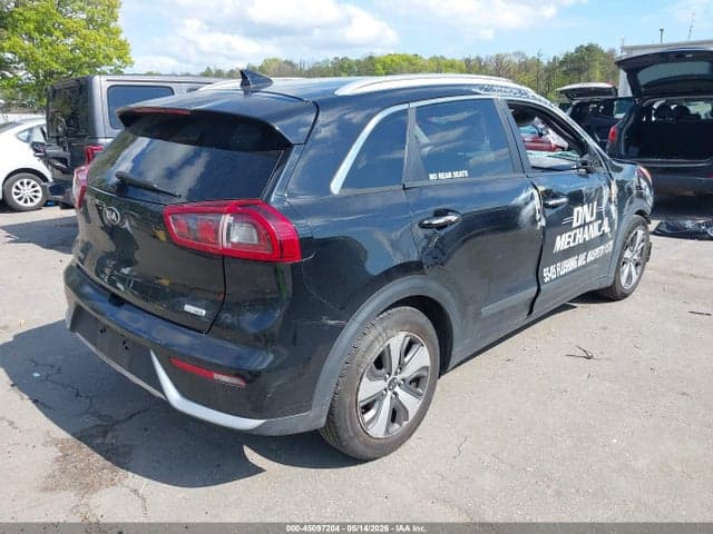 2018 KIA NIRO LX 4