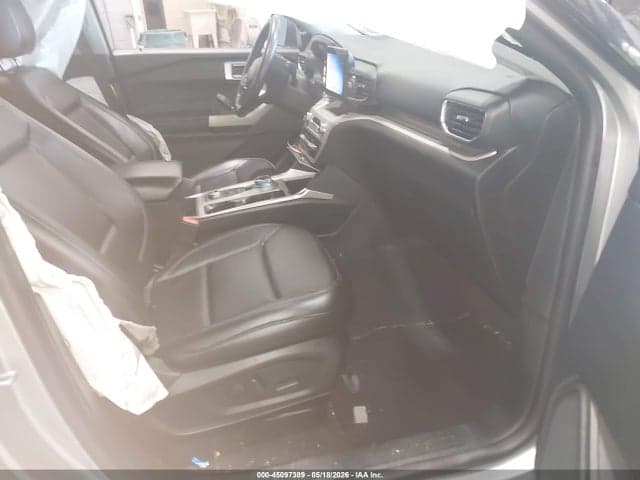 2022 FORD EXPLORER XLT 5
