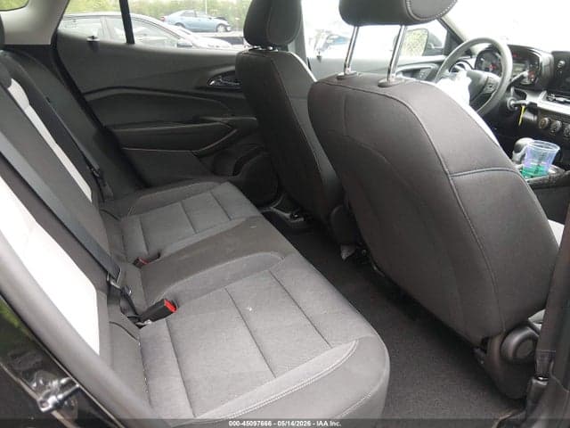 2025 CHEVROLET TRAX FWD LS 9