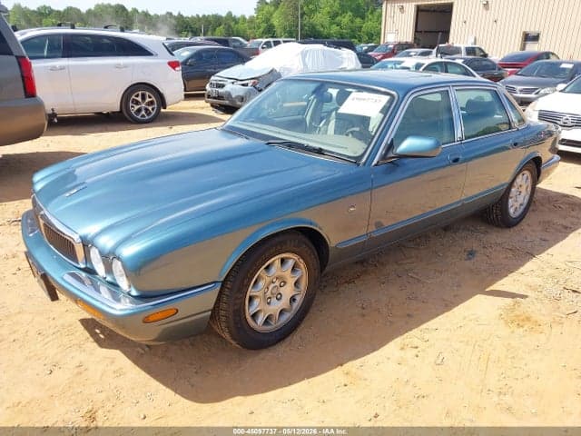 2001 JAGUAR XJ8 2