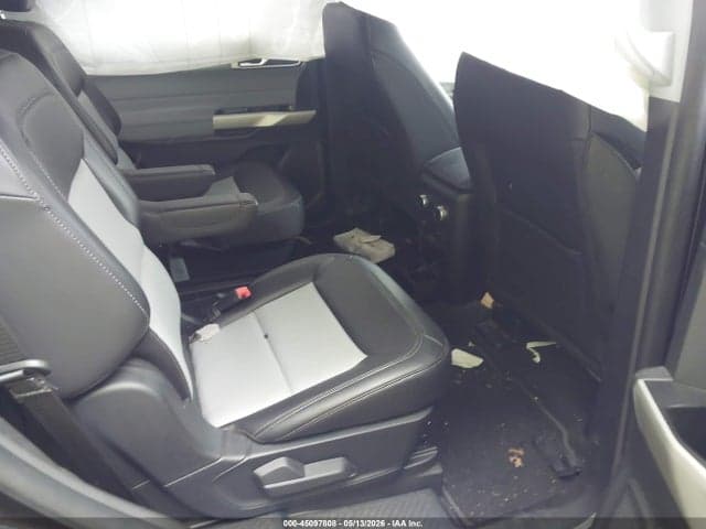 2022 FORD EXPLORER XLT 8