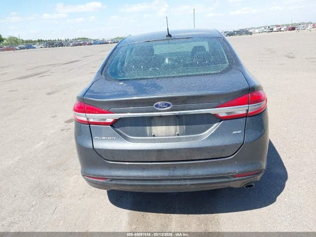 2017 FORD FUSION SE 16