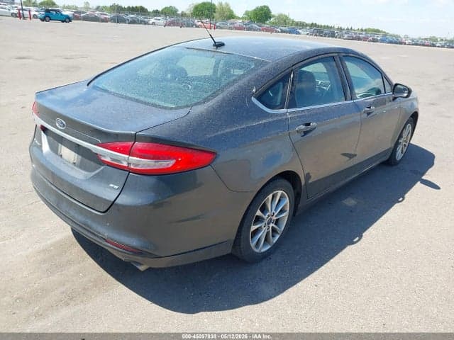 2017 FORD FUSION SE 4