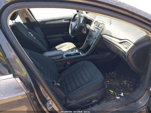 2017 FORD FUSION SE 5
