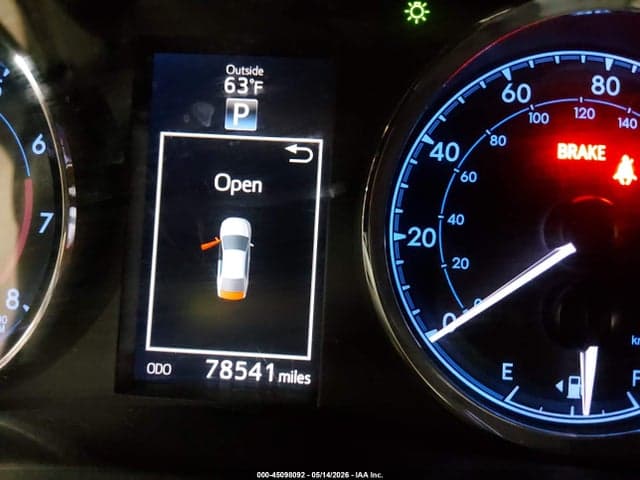 2018 TOYOTA COROLLA XSE 16