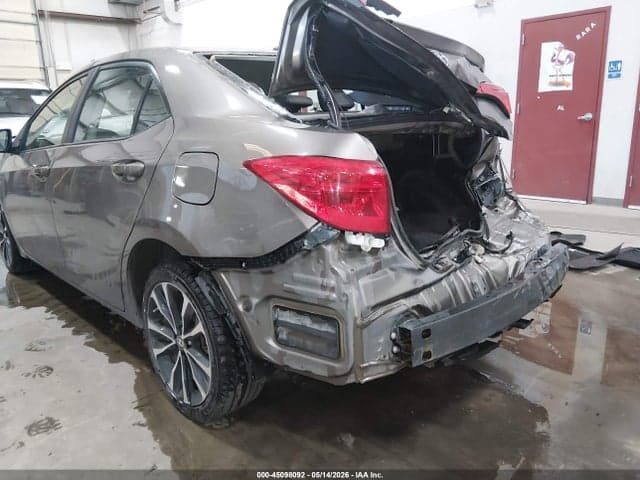 2018 TOYOTA COROLLA XSE 20