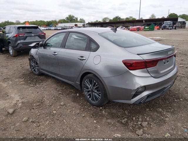 2023 KIA FORTE GT-LINE 4