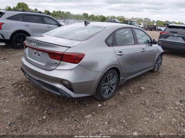 2023 KIA FORTE GT-LINE 5
