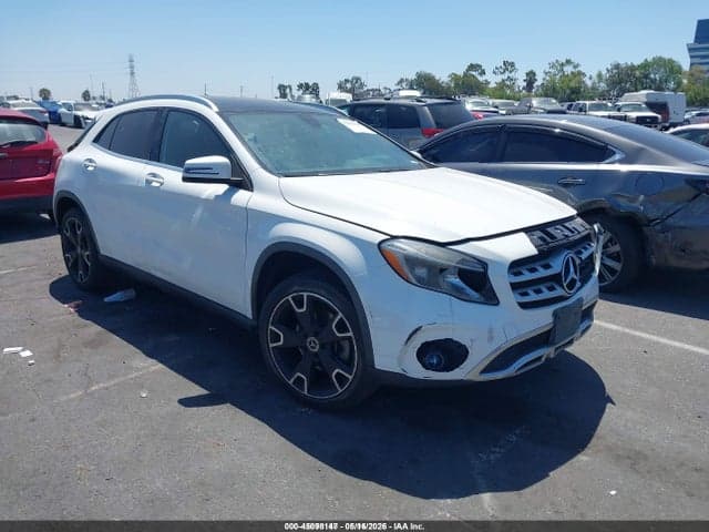 2018 MERCEDES-BENZ GLA 250 1