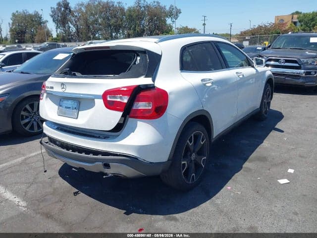 2018 MERCEDES-BENZ GLA 250 4