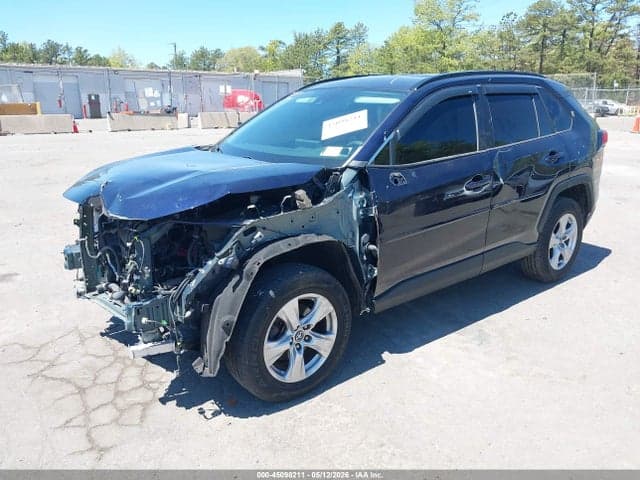2020 TOYOTA RAV4 XLE 6
