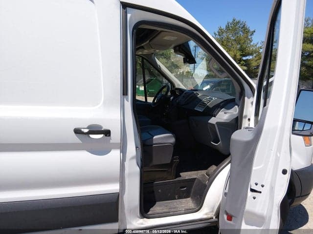 2019 FORD TRANSIT-150 5