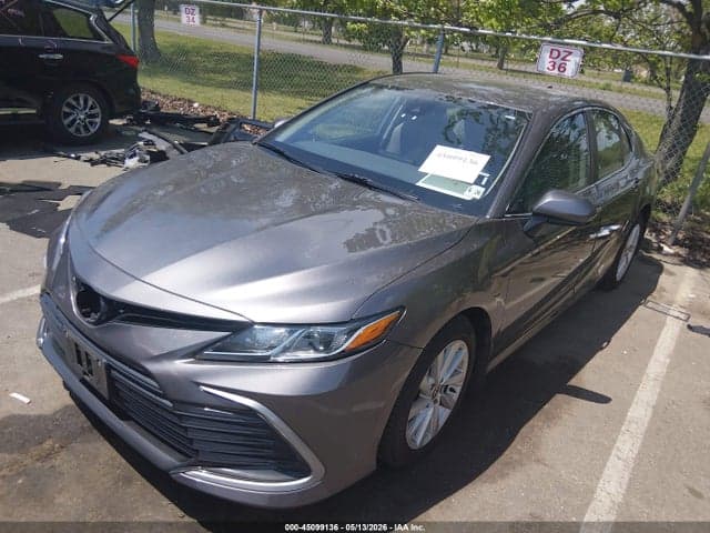 2021 TOYOTA CAMRY LE AWD 2