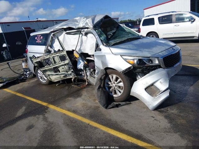 2017 KIA SEDONA LX 1