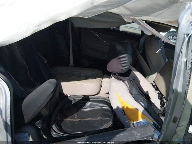 2017 KIA SEDONA LX 8