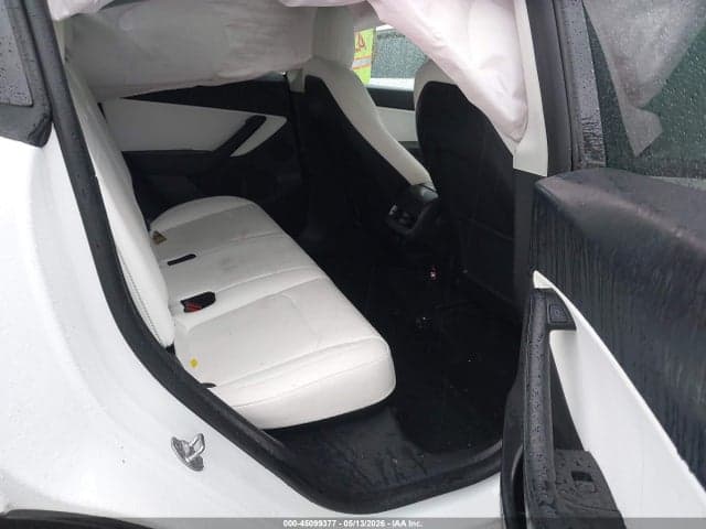 2022 TESLA MODEL Y PERFORMANCE DUAL MOTOR ALL-WHEEL DRIVE 8