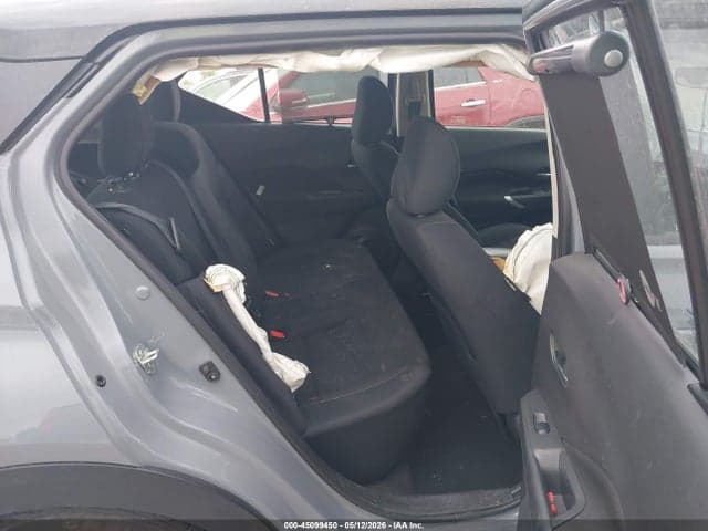 2023 NISSAN KICKS SV XTRONIC CVT 8
