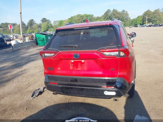 2021 TOYOTA RAV4 PRIME SE 17