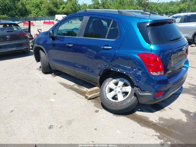2020 CHEVROLET TRAX FWD LT 3