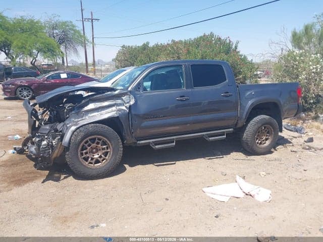 2022 TOYOTA TACOMA SR5 V6 14