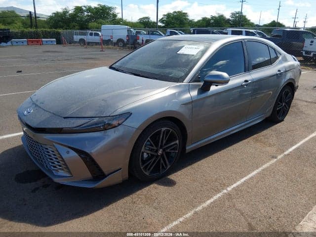 2025 TOYOTA CAMRY XSE 2