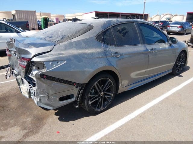 2025 TOYOTA CAMRY XSE 4