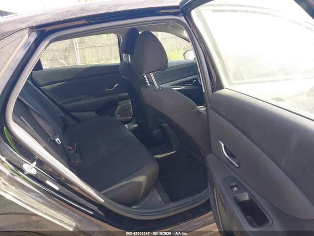 2021 HYUNDAI ELANTRA SEL 8