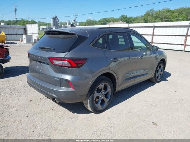 2023 FORD ESCAPE ST-LINE 5