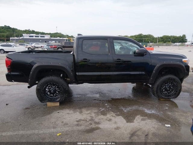 2022 TOYOTA TACOMA SR V6 14