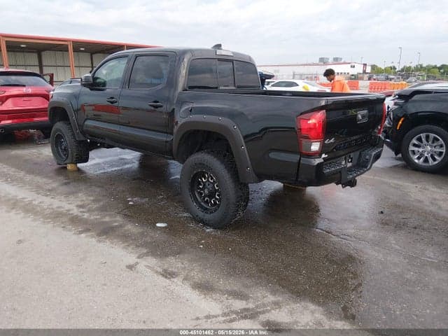 2022 TOYOTA TACOMA SR V6 3