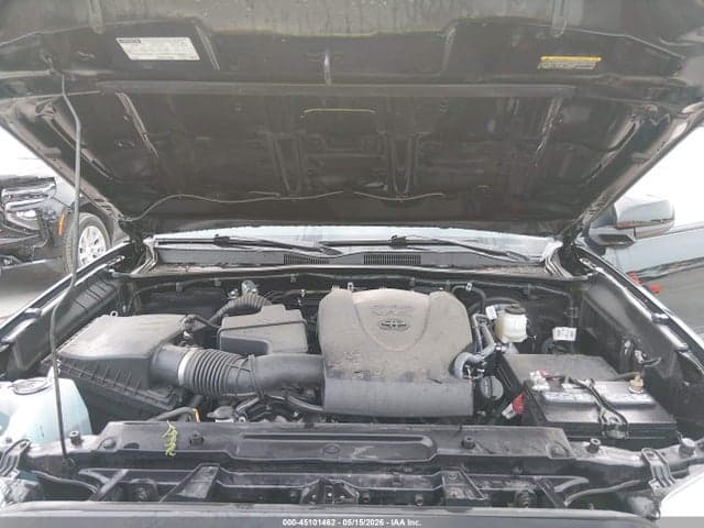 2022 TOYOTA TACOMA SR V6 10