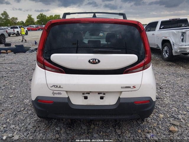 2021 KIA SOUL S 17