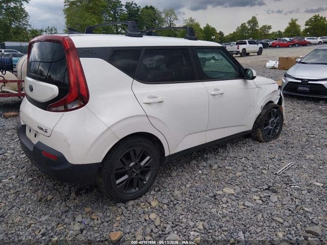 2021 KIA SOUL S 4