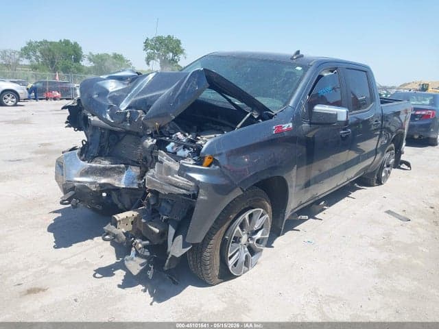 2019 CHEVROLET SILVERADO 1500 LT 3