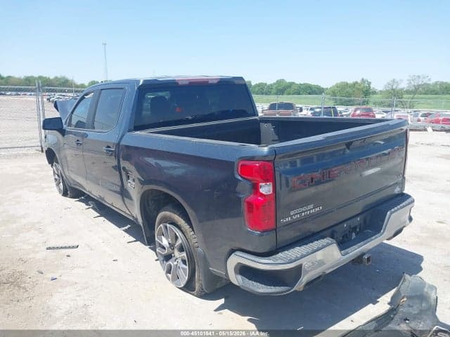 2019 CHEVROLET SILVERADO 1500 LT 4