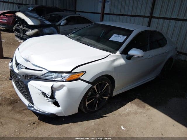 2020 TOYOTA CAMRY XSE 2