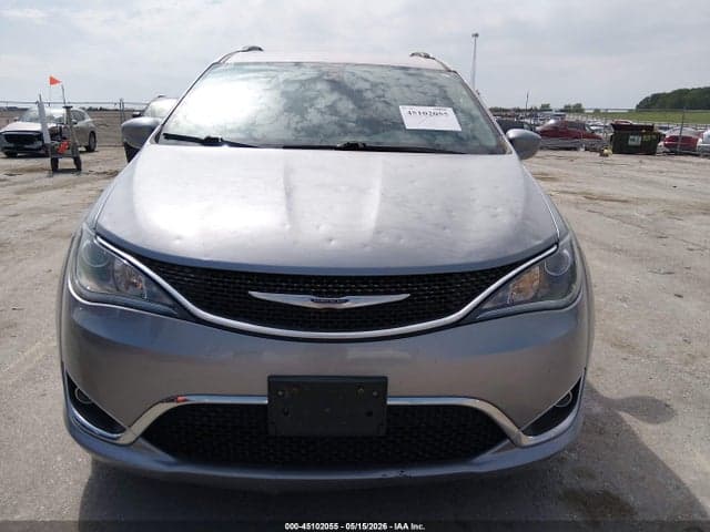 2020 CHRYSLER PACIFICA TOURING L 12